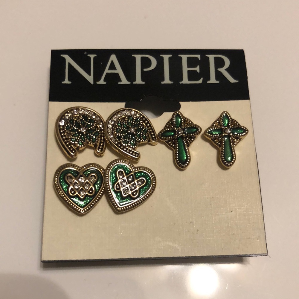 💚NAPIER EARRINGS💚